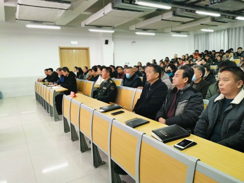 宣讲党的十九届五中全会精