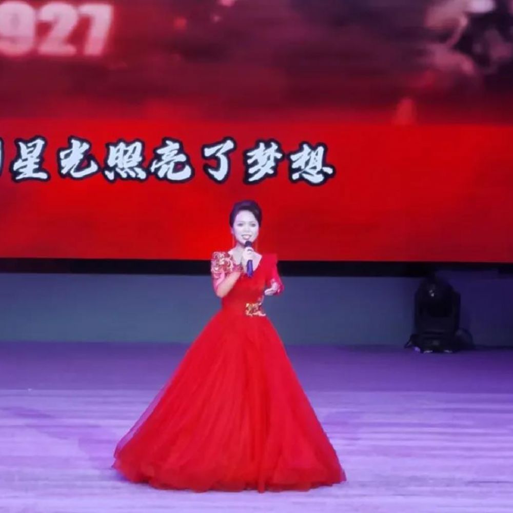 “永远跟党走”艺术学校承办市直文旅系统文艺汇演