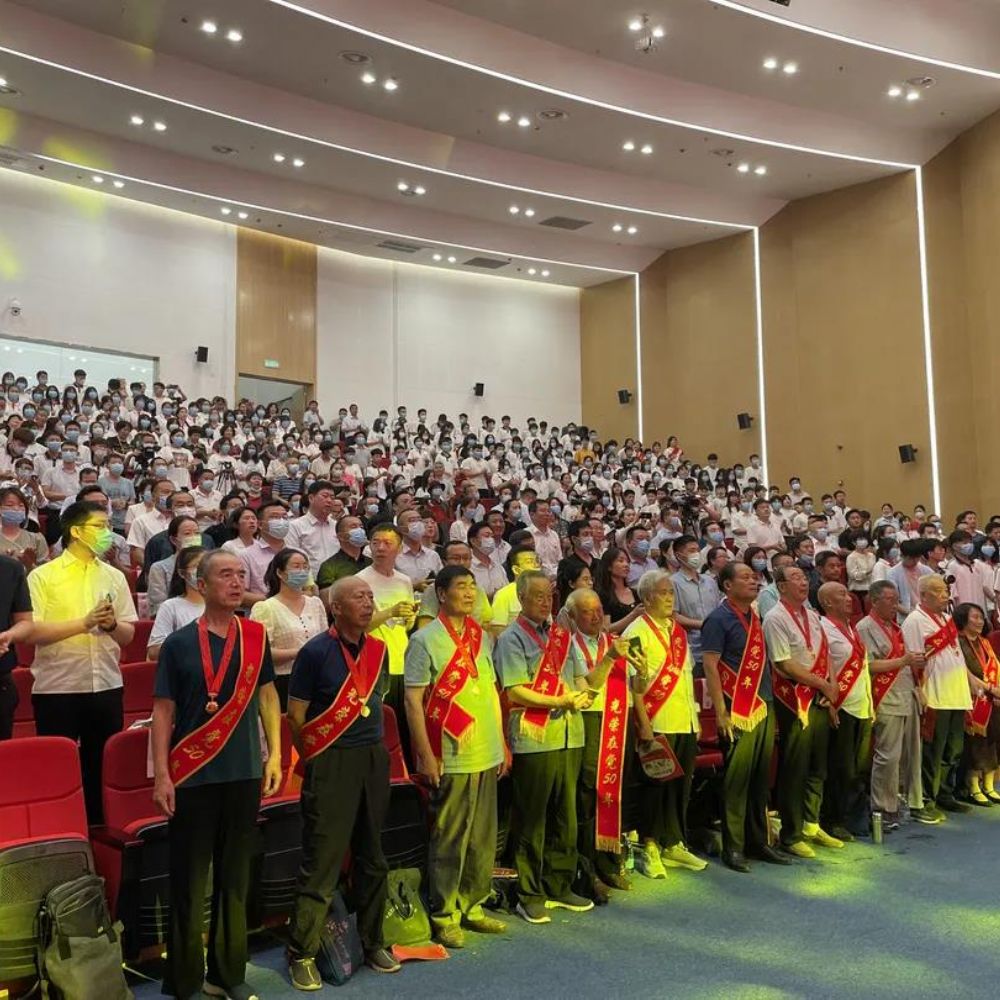 “永远跟党走”艺术学校承办市直文旅系统文艺汇演