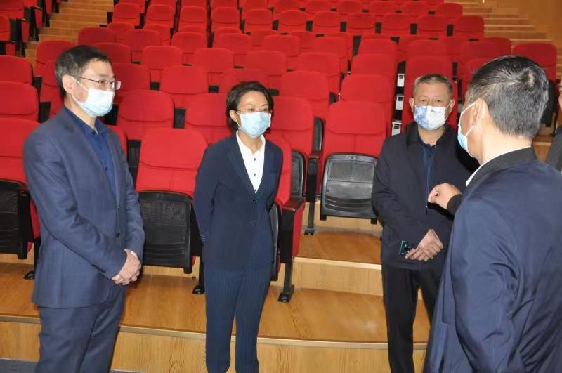 市文化和旅游局党组书记、局长刘芸一行来我校督导校园疫情防控工作