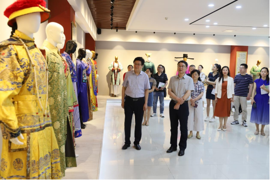 我校赴山东服装职业学院参观学习