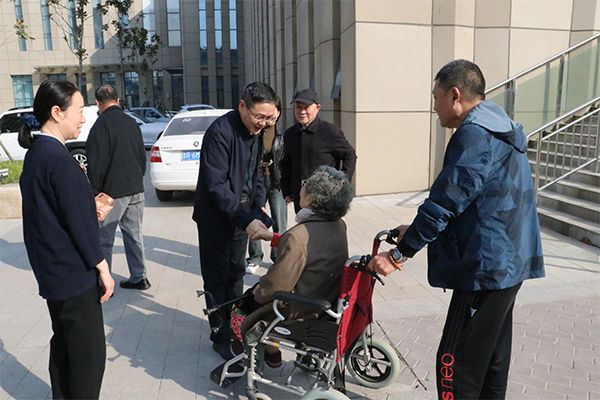 山东省菏泽艺术学校举办庆祝重阳节活动