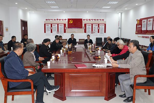 山东省菏泽艺术学校举办庆祝重阳节活动