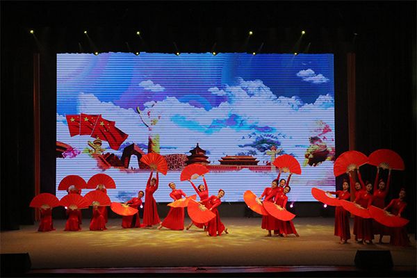 山东省菏泽艺术学校举办庆祝重阳节活动