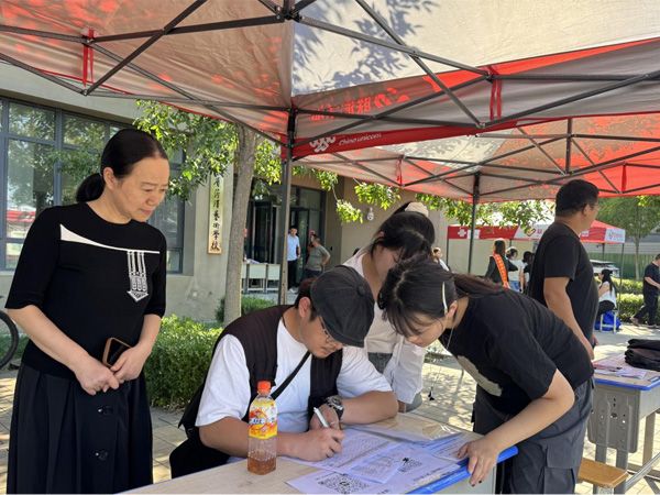 秋风作序   满“新”欢喜 ——山东省菏泽艺术学校开学报到纪实