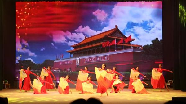 舞影翩跹展芳华｜山东省菏泽艺术学校舞蹈表演专业教学汇报演出圆满落幕！