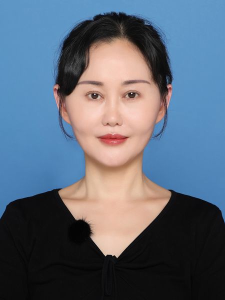 张蕾