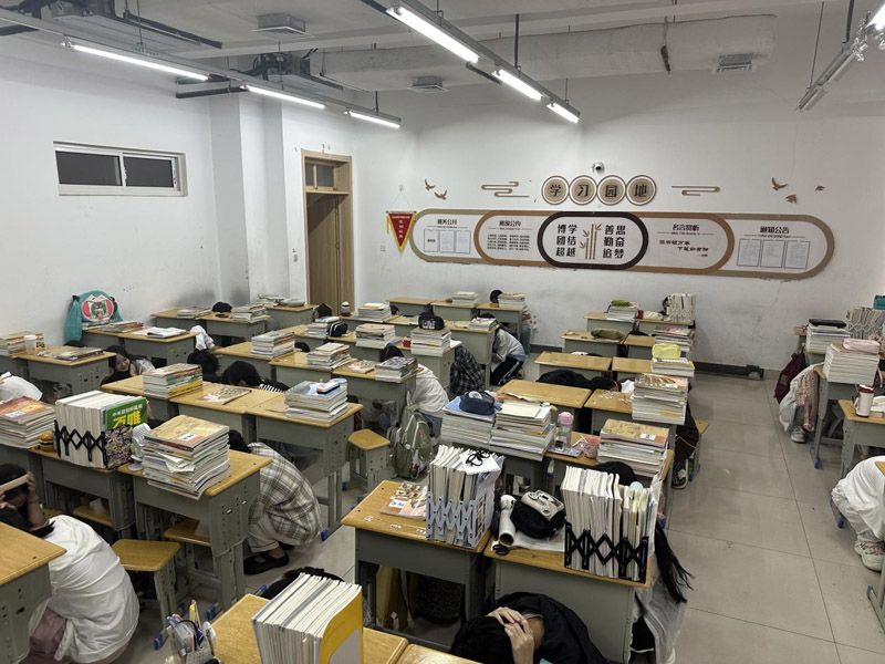 筑牢安全防线  守护生命安全 ——山东省菏泽艺术学校开展应急安全疏散演练