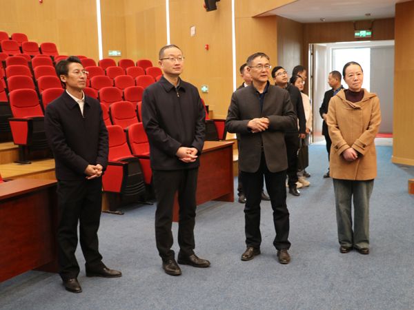 市委常委、政法委书记张磊到菏泽艺术学校调研